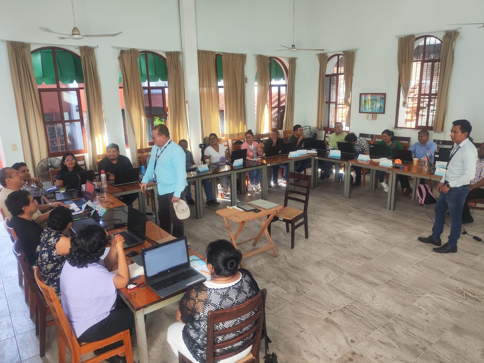 Capacitación INEGI en la Biblioteca Pública de la Universidad