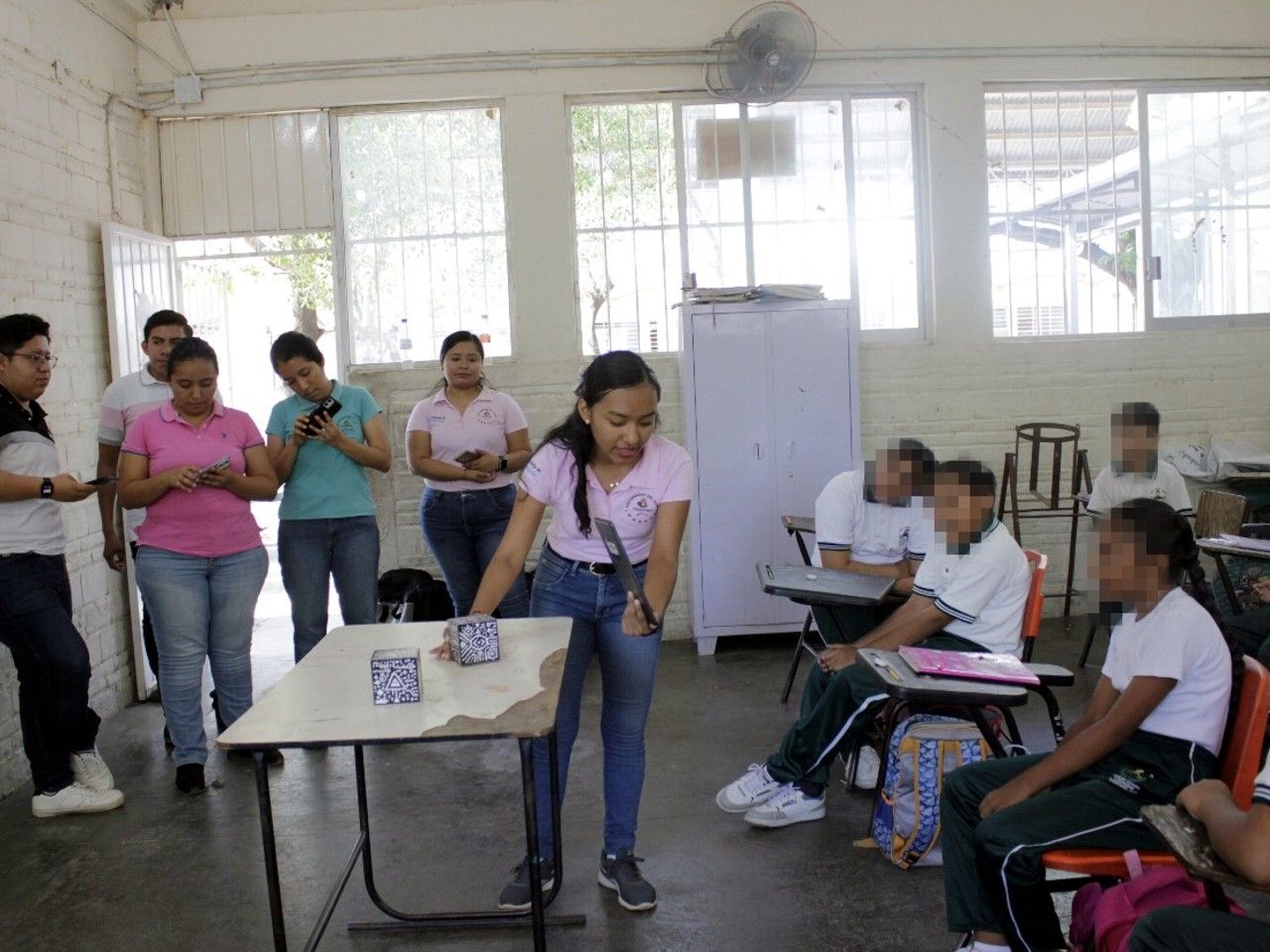 Estudiantes de Ingeniería en Computación presentan proyecto