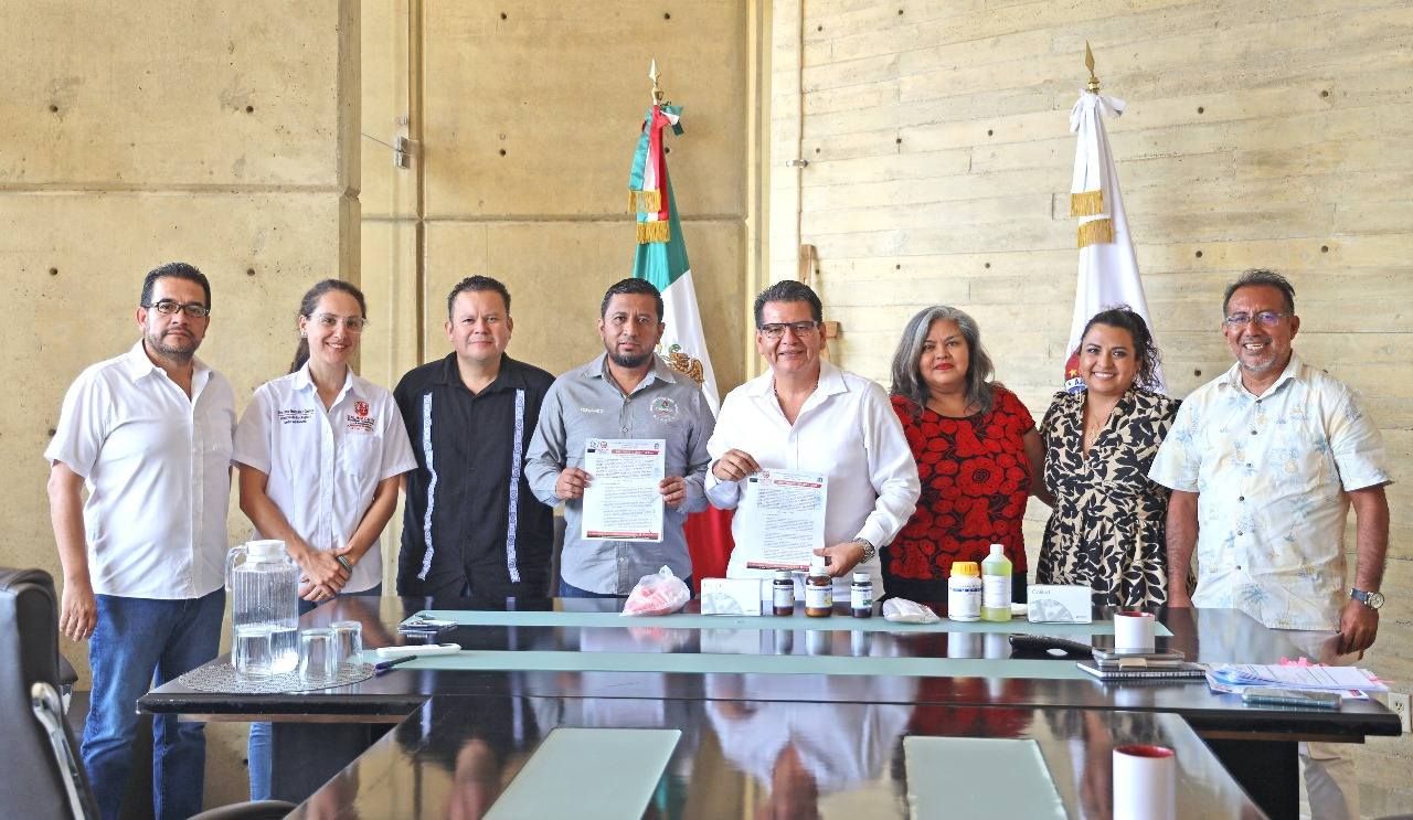 Firma de Convenio entre UNISTMO y Ayuntamiento de Salina Cruz