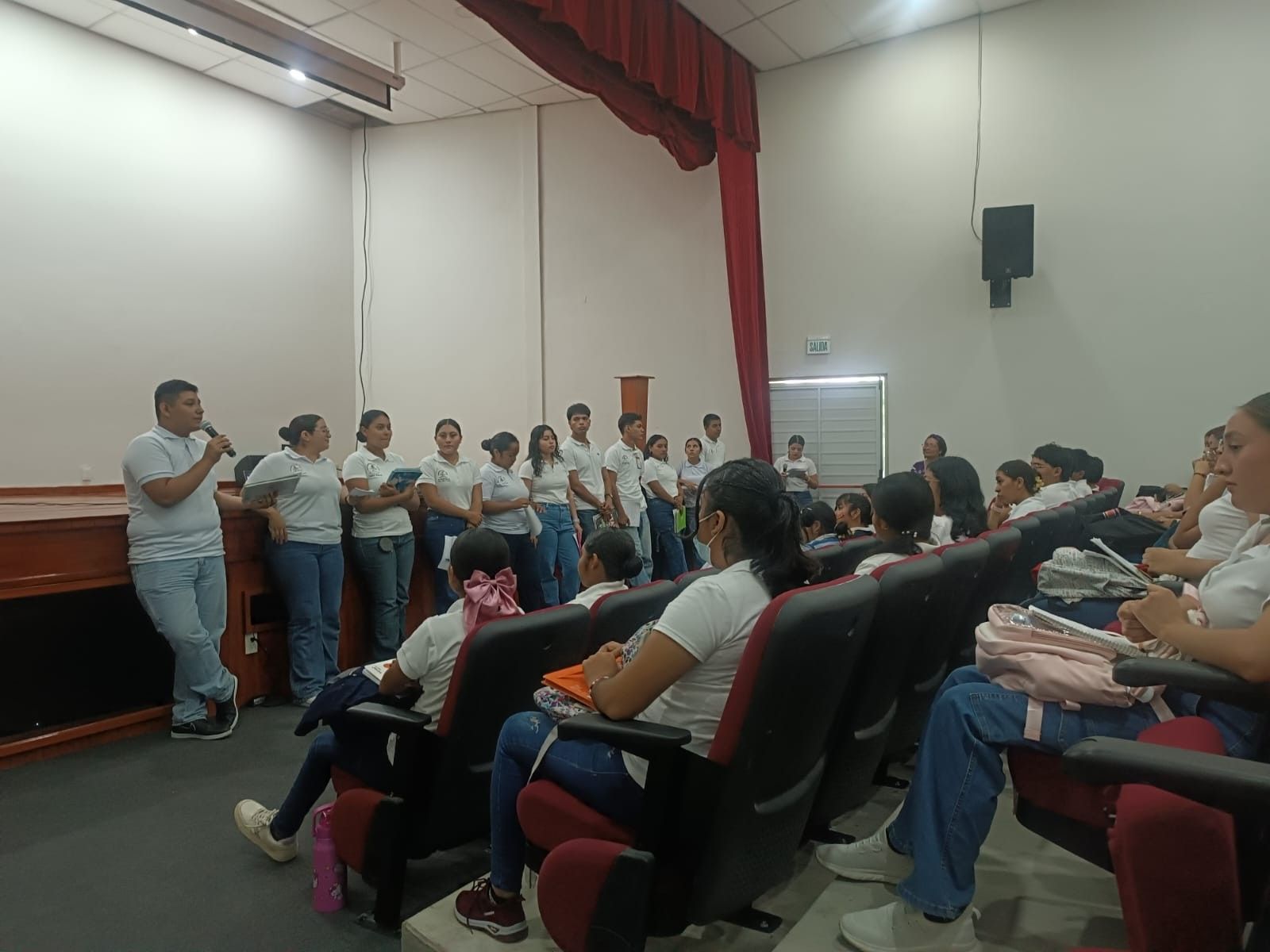 Universidad del Istmo: Seguimiento a Política Educativa con