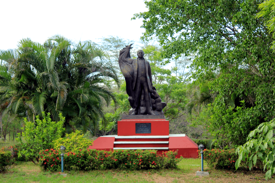 Becas UNISTMO
